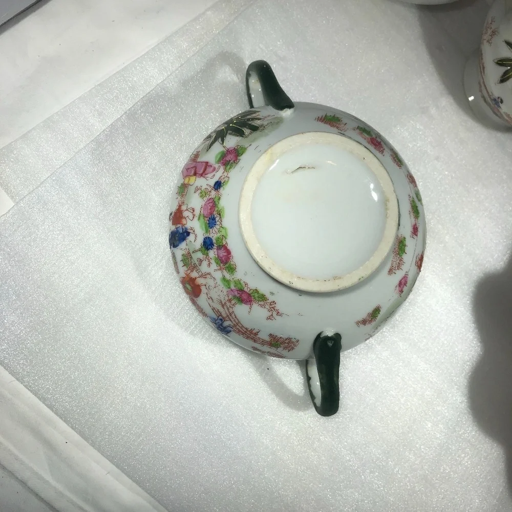 VINTAGE JAPANESE KUTANI PORCELAIN MATCHING 5 PIECE SET